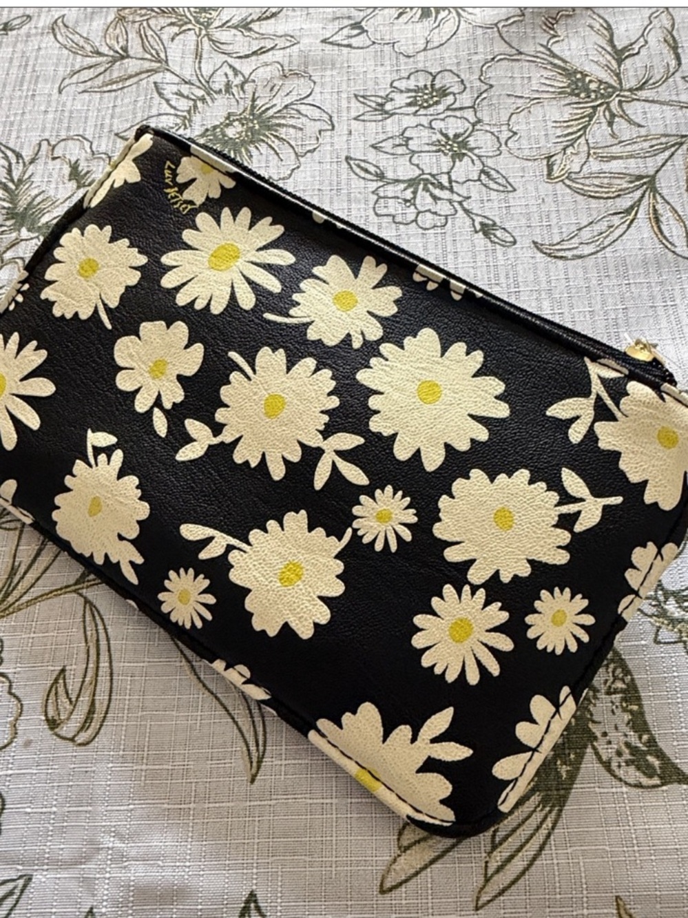 Luv Betsey Black Daisy Print Wallet Clutch NWT - Picture 5 of 5